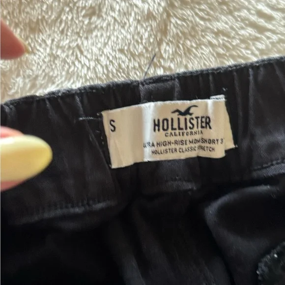 Hollister Ultra High Rise Belted Mom Short 3" - Picture 7 of 9